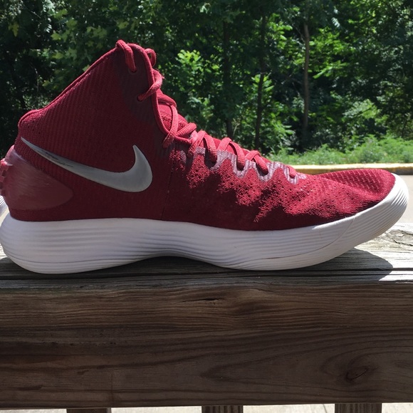 nike hyperdunk 14